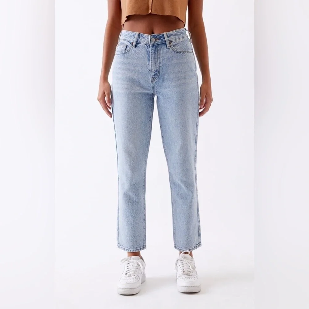 Pacsun light wash mom jeans - Picture 1 of 5